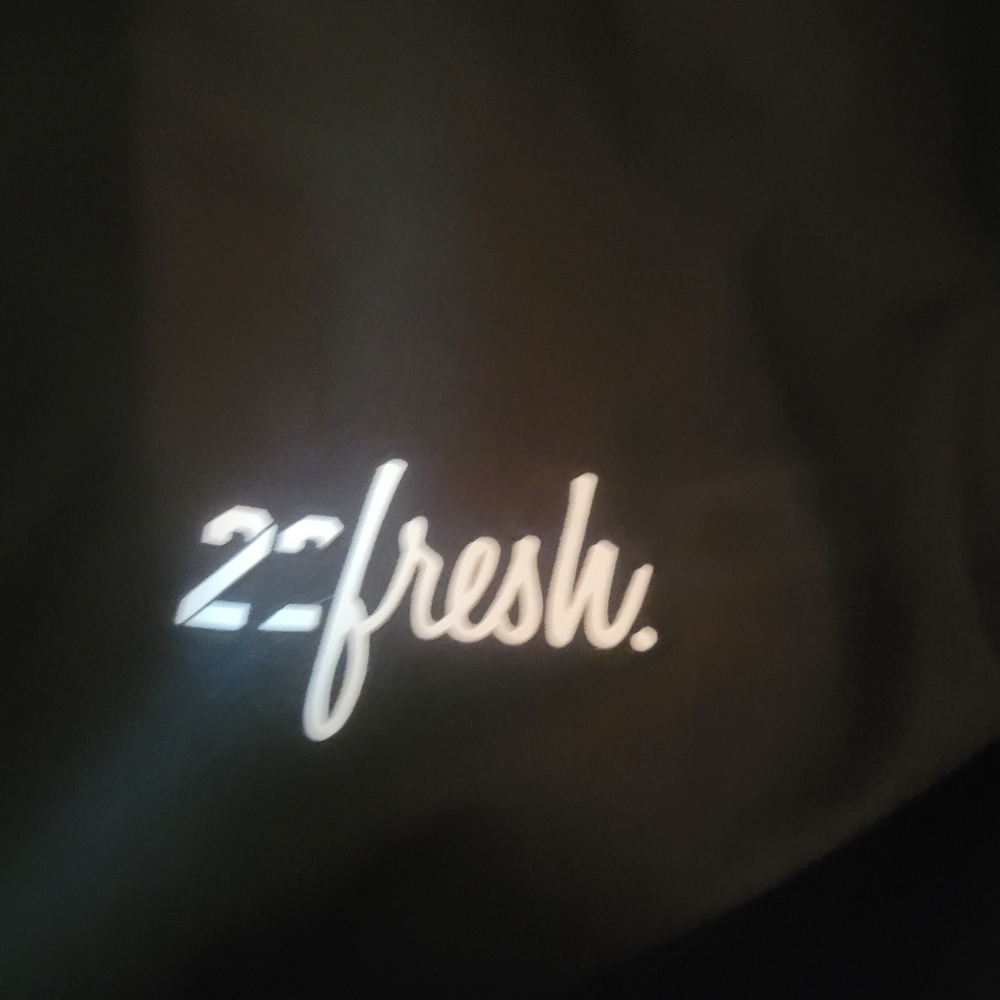 22 fresh wind breaker